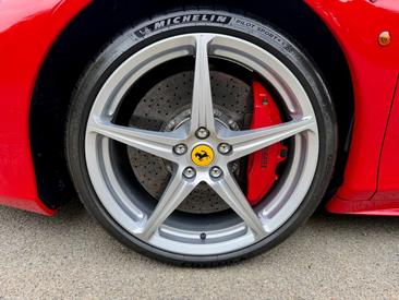 Ferrari 458 Italia — photo 13