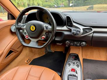 Ferrari 458 Italia — photo 18