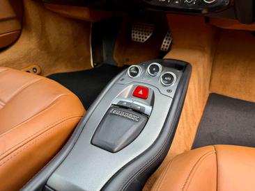 Ferrari 458 Italia — photo 19