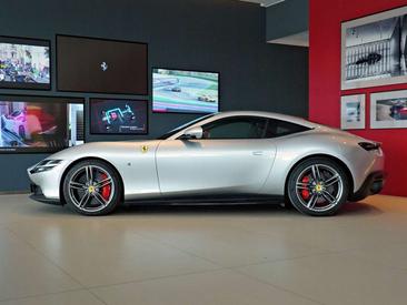 Ferrari Roma — photo 3