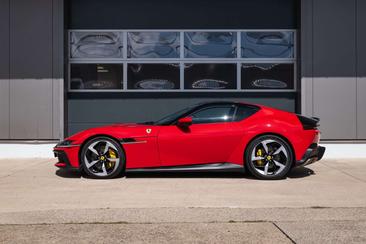 Ferrari 12 Cilindri — photo 2