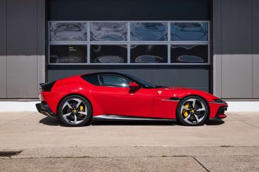 Ferrari 12 Cilindri — photo 5
