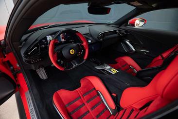 Ferrari 12 Cilindri — photo 10