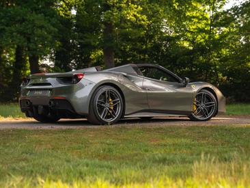 Ferrari 488 Spider — photo 6