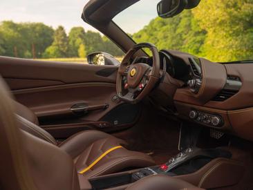 Ferrari 488 Spider — photo 11