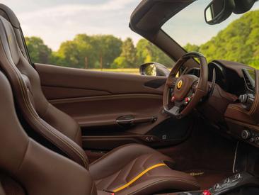 Ferrari 488 Spider — photo 31