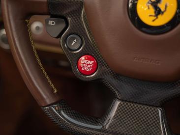 Ferrari 488 Spider — photo 38