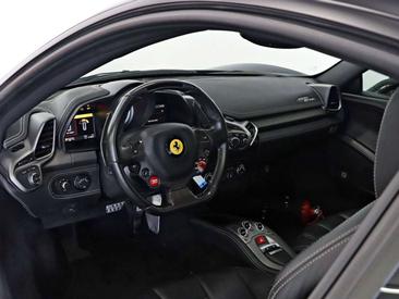 Ferrari 458 Italia — photo 9