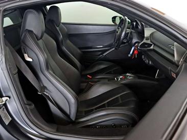 Ferrari 458 Italia — photo 15
