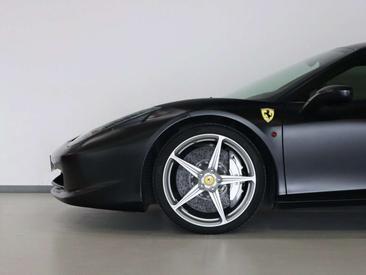Ferrari 458 Italia — photo 19