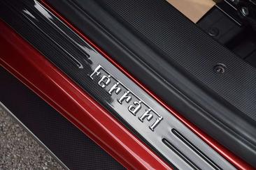 Ferrari 488 Pista Spider — photo 12