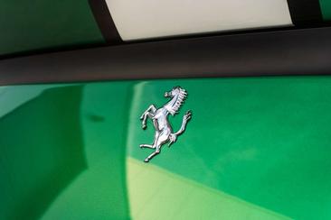 Ferrari 812 Competizione — photo 36