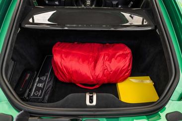 Ferrari 812 Competizione — photo 39