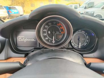 Ferrari California — photo 16