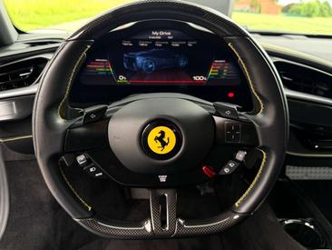Ferrari SF90 Stradale — photo 11