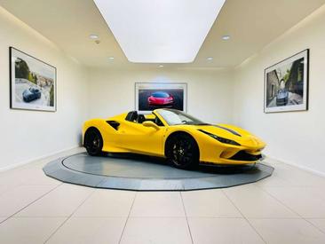 Ferrari F8 Spider — photo 9