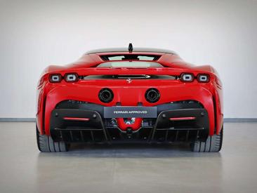 Ferrari SF90 Stradale — photo 5
