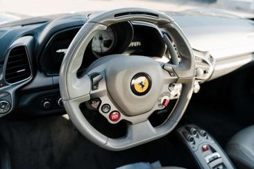 Ferrari 458 Spider — photo 11