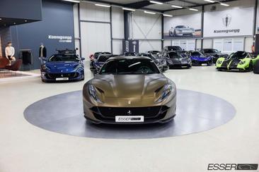 Ferrari 812 Superfast — photo 2