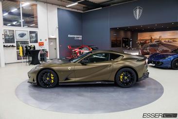 Ferrari 812 Superfast — photo 6