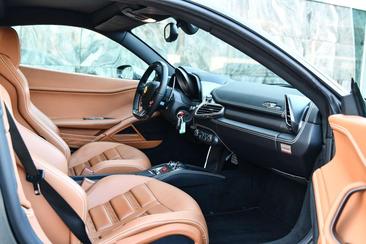 Ferrari 458 Italia — photo 8
