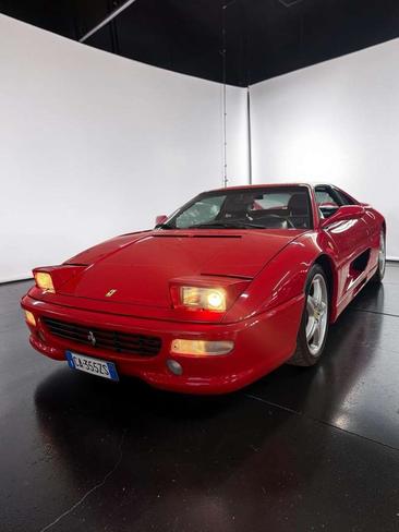 Ferrari F355 — photo 8