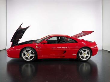 Ferrari F355 — photo 9