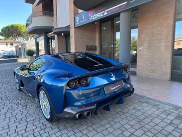 Ferrari 812 Superfast — photo 8