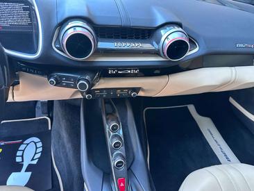 Ferrari 812 Superfast — photo 15