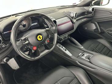 Ferrari GTC4Lusso — photo 7