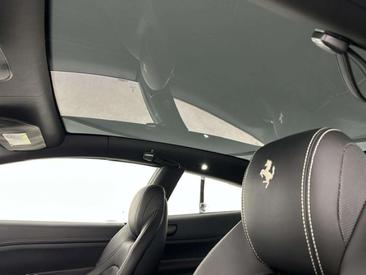 Ferrari GTC4Lusso — photo 12