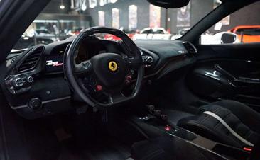 Ferrari 488 — photo 3