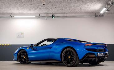 Ferrari 296 GTS — photo 3