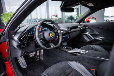 Ferrari 12 Cilindri — photo 8