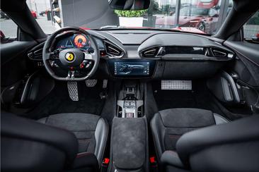 Ferrari 12 Cilindri — photo 9