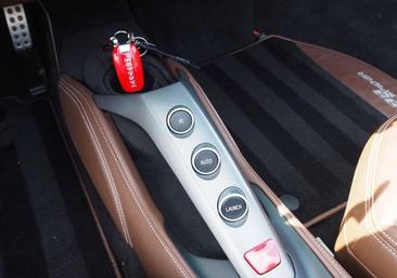 Ferrari 488 — photo 9