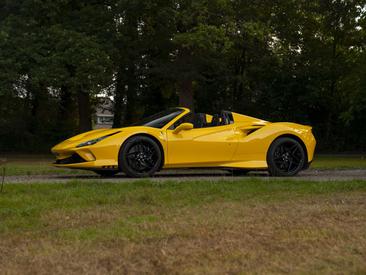 Ferrari F8 Spider — photo 16