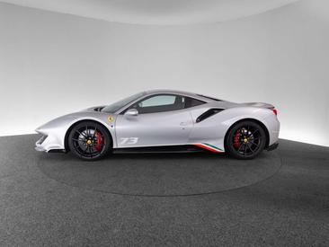 Ferrari 488 Pista — photo 8