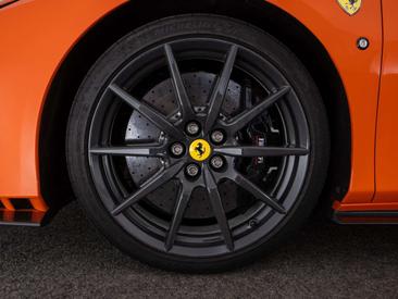 Ferrari F8 Tributo — photo 11