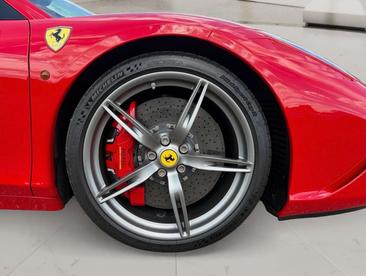 Ferrari 458 Speciale — photo 9