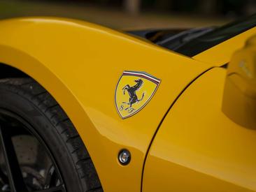 Ferrari F8 Spider — photo 18