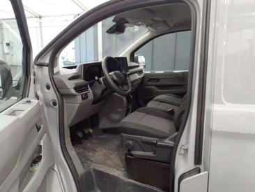 Volkswagen Transporter — photo 3
