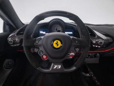 Ferrari 488 Pista — photo 13