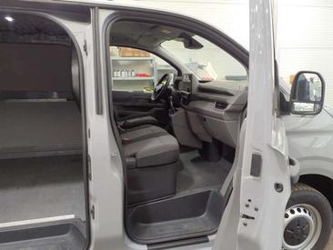 Volkswagen Transporter — photo 5