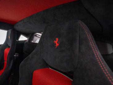Ferrari 458 Speciale — photo 32