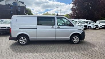 Volkswagen Transporter — photo 2