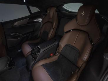 Ferrari Purosangue — photo 13