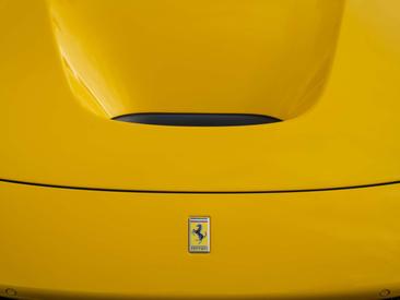 Ferrari F8 Spider — photo 21