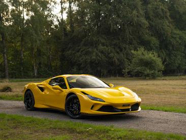 Ferrari F8 Spider — photo 22
