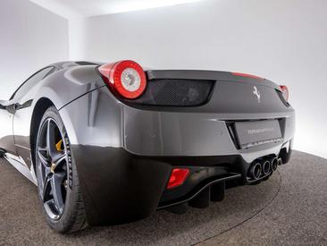 Ferrari 458 Italia — photo 18
